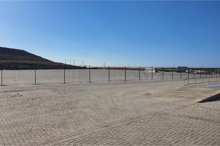 To Let commercial Property for Rent in Markman Industrial Eastern Cape